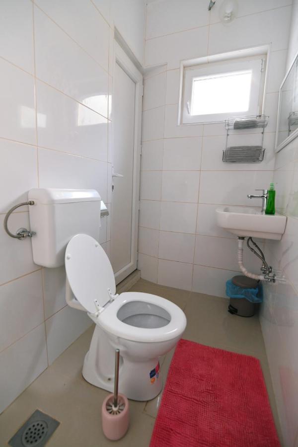 Tyson Studio Apartments Kraljevica Esterno foto